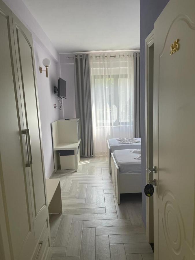 Hotel Ferrara Dıraç Dış mekan fotoğraf
