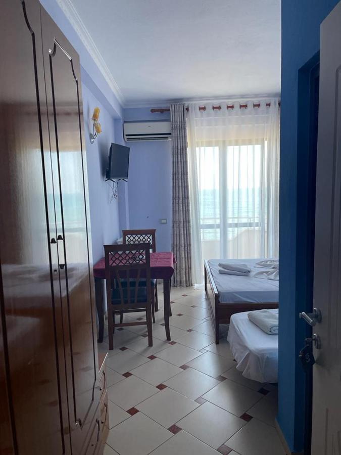 Hotel Ferrara Dıraç Dış mekan fotoğraf